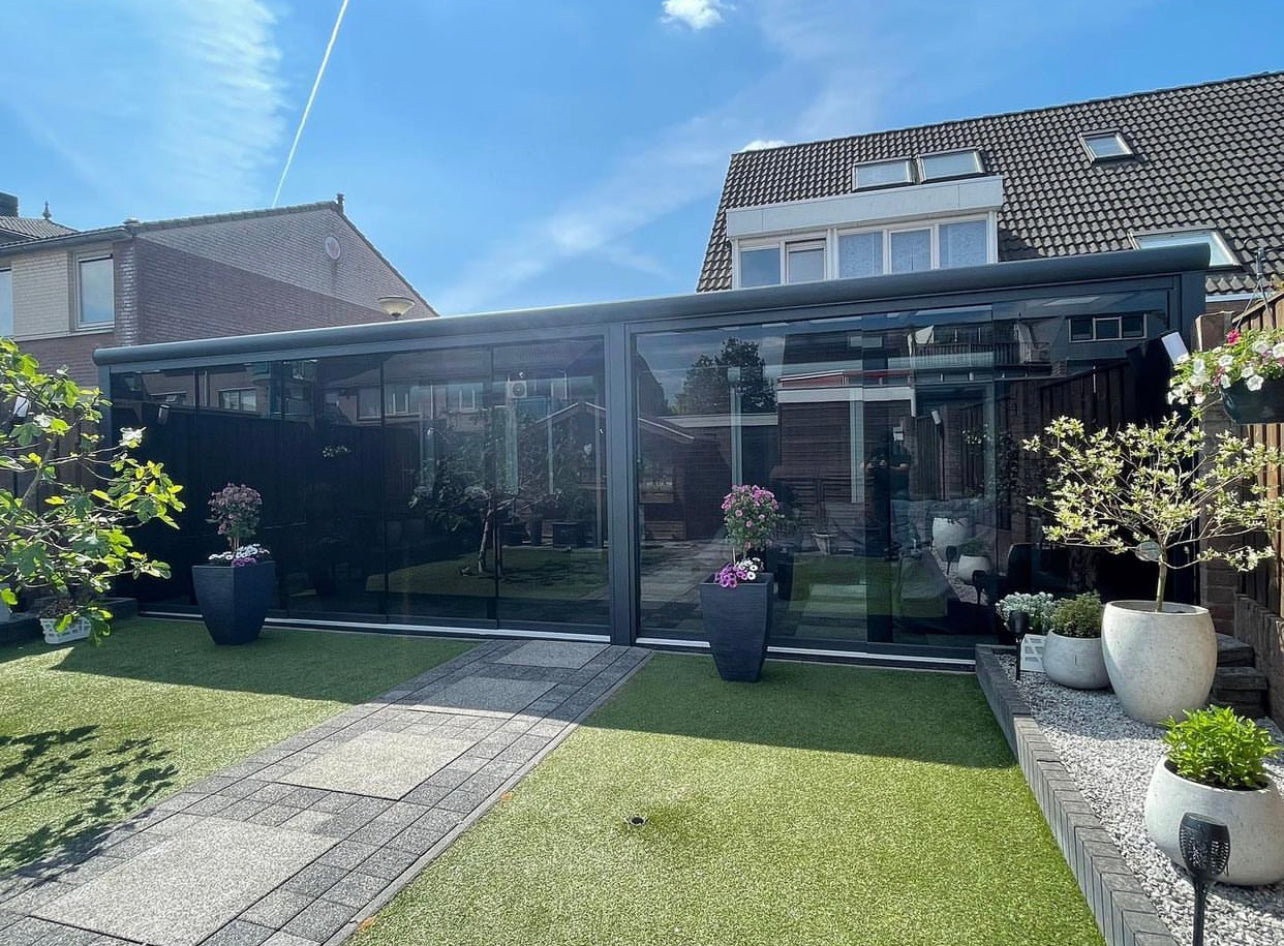 De Voordelen van een Terrasoverkapping: Haal Meer Uit Jouw Buitenshuis Ervaring