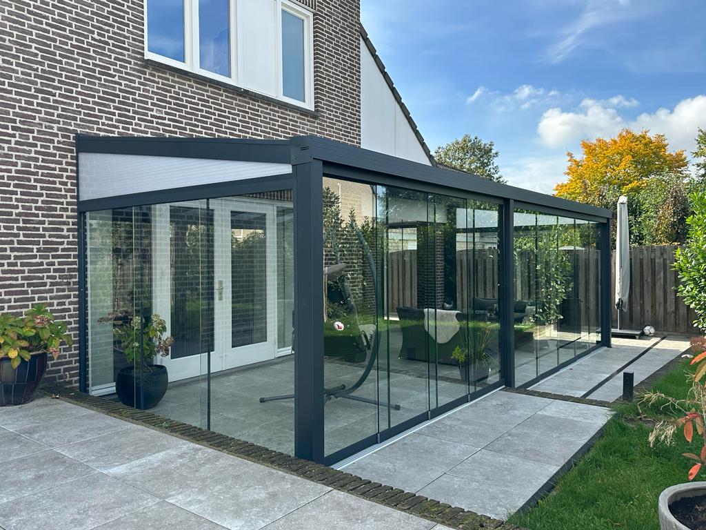 Terrasoverkappingen met Montage door Care4Gardens | Maatwerk Kwaliteit